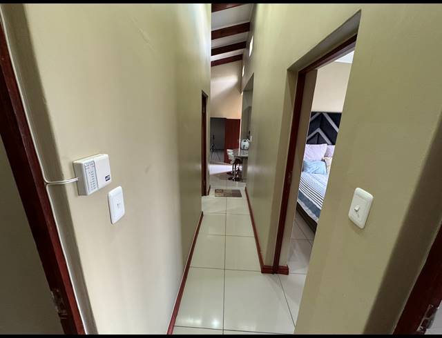 3 BEDROOM HOUSE TO LET IN BEN FLEUR